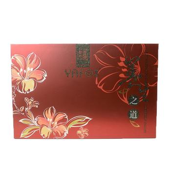Red printing and shimmering powder artistic packaging box